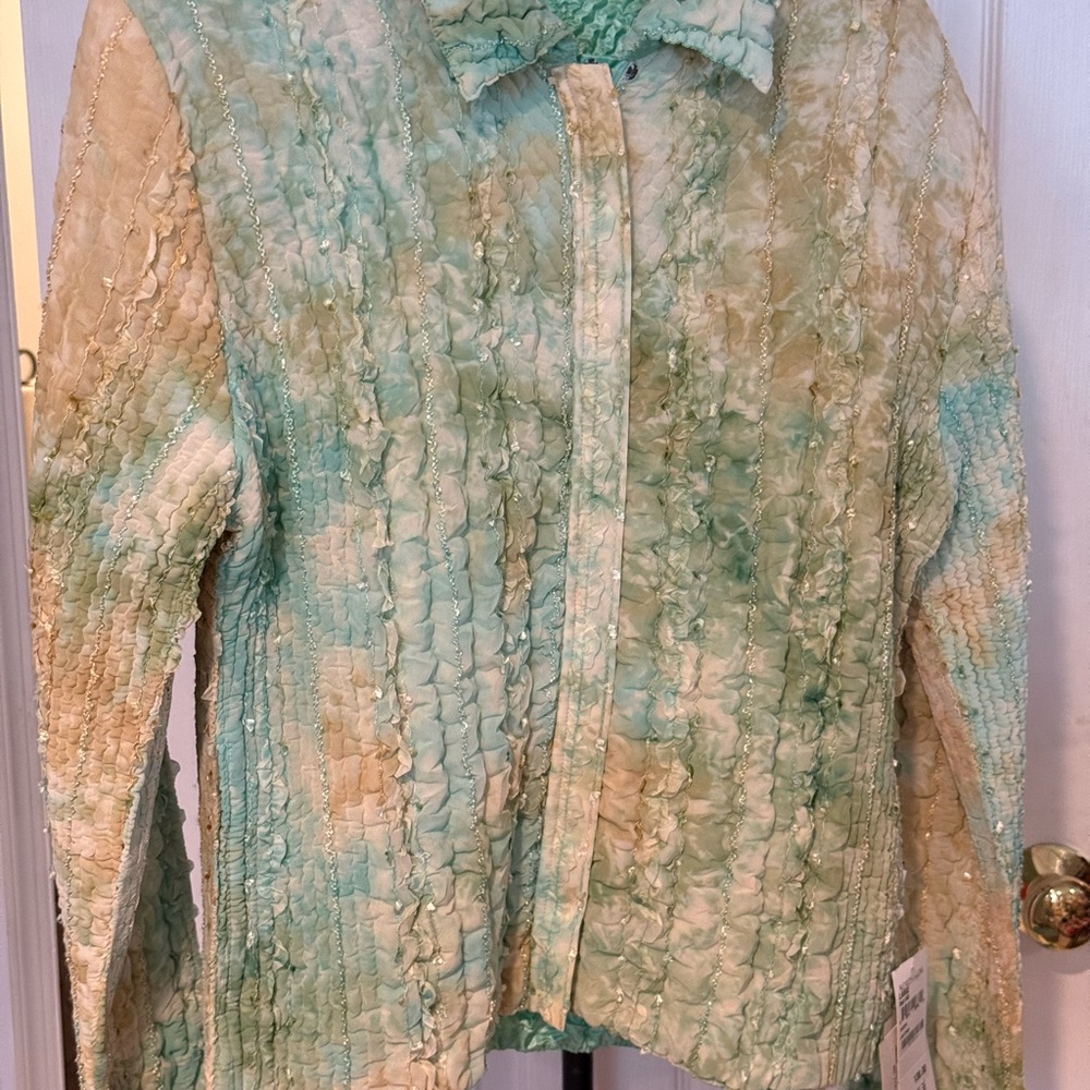 UbU Textured Green and Cream Jacket. Reversible NWT.. Size L